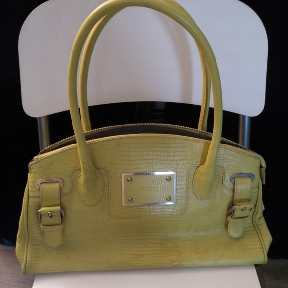 Prune - Picture 2 of 11